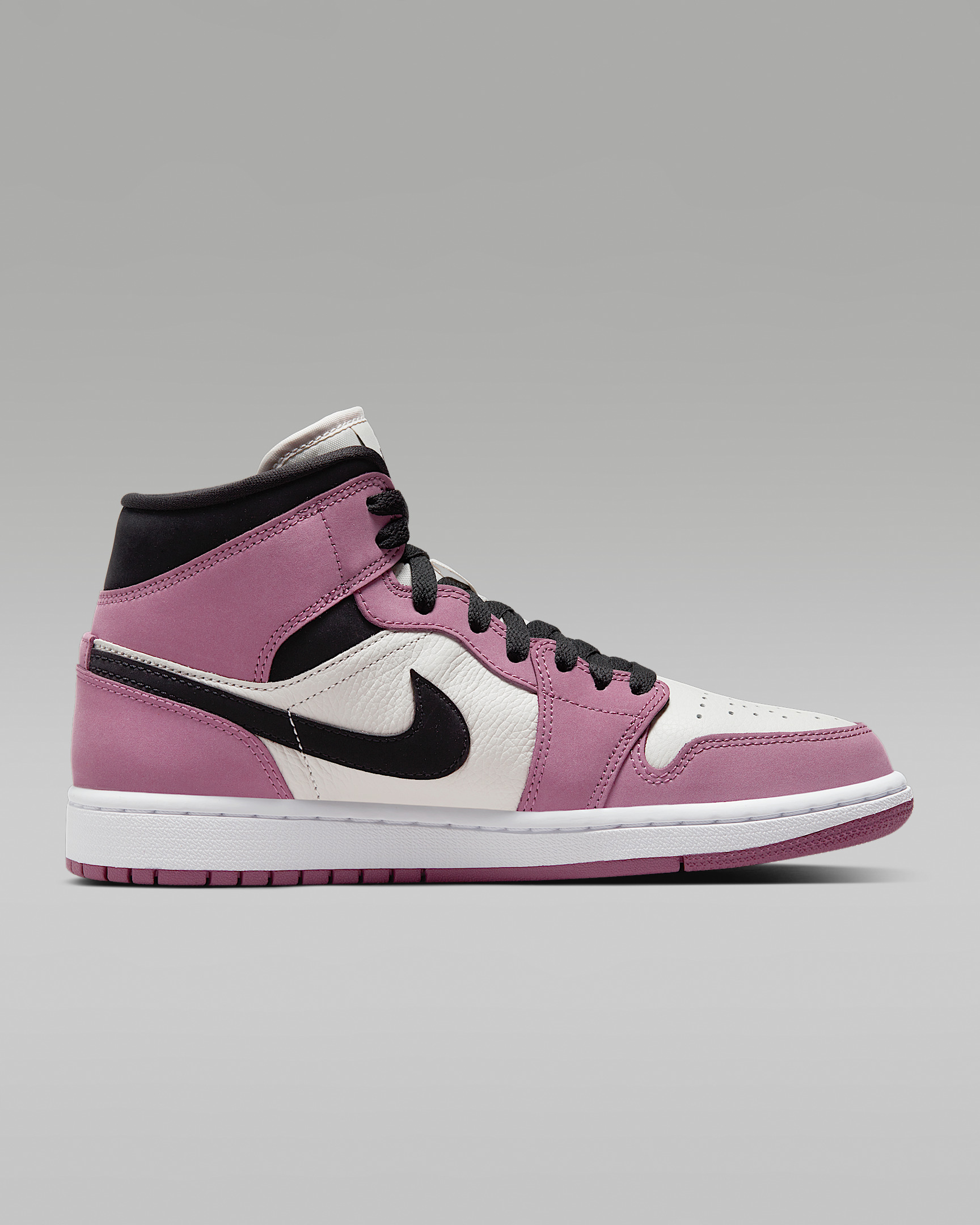 Air Jordan 1 Mid SE Women's Shoes - 3