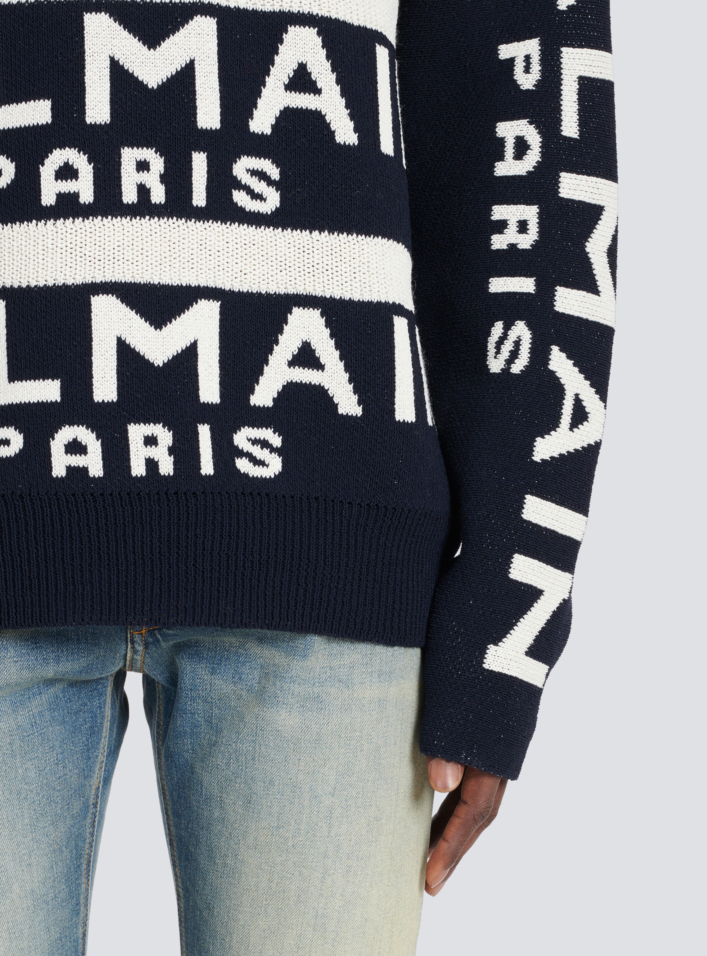 Sweater embroidered with Balmain Paris logo - 8