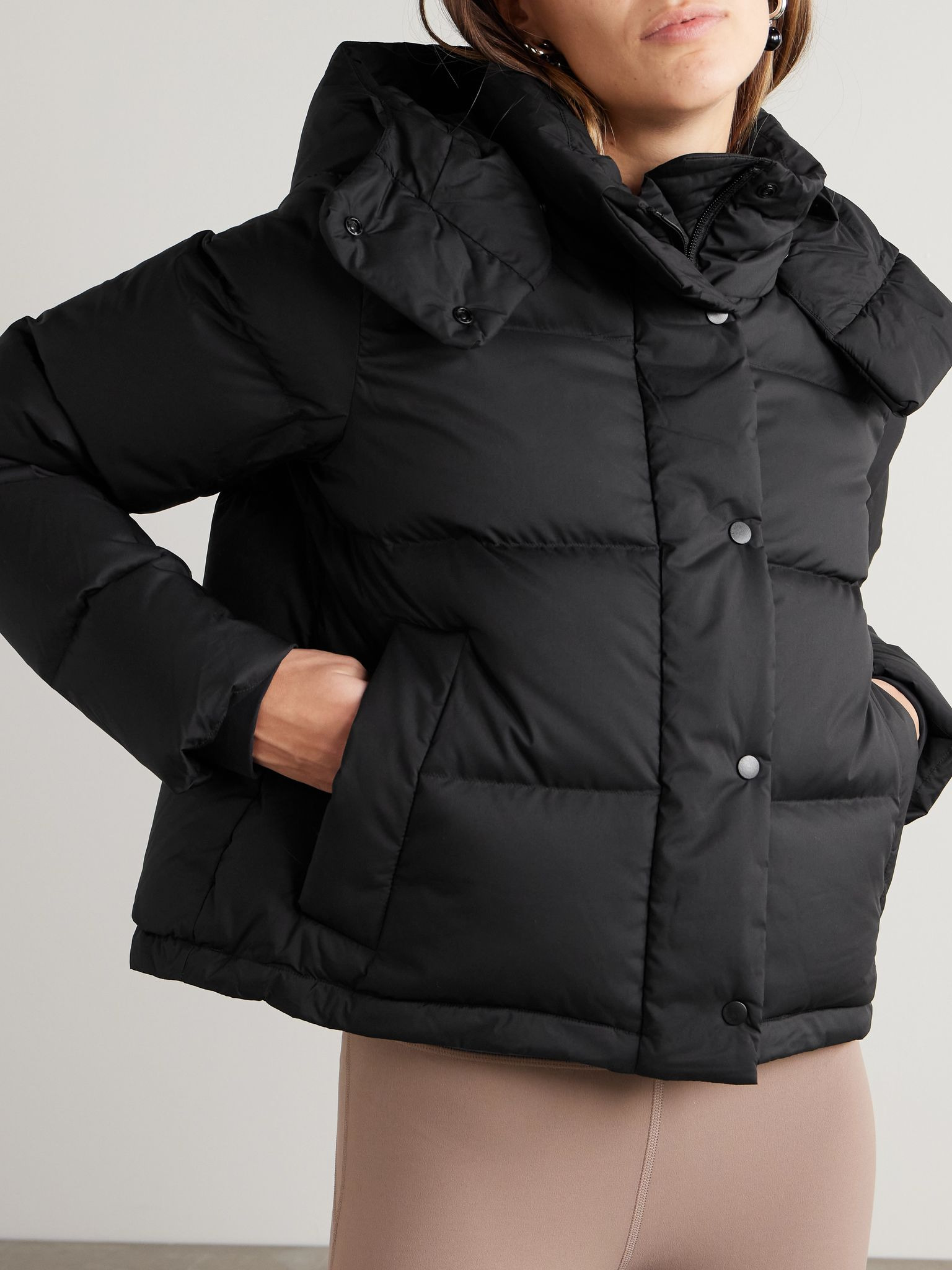 Wunder Puff hooded quilted recycled-SoftMatte™ down jacket Black - 3