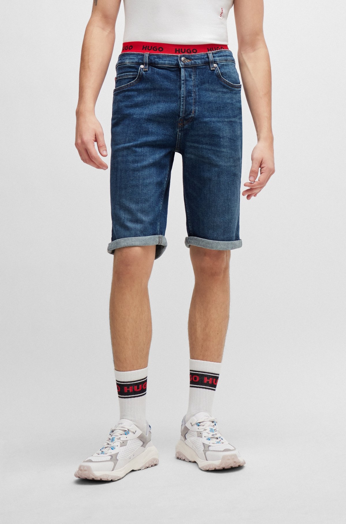TAPERED-FIT SHORTS IN BLUE COMFORT-STRETCH DENIM - 2