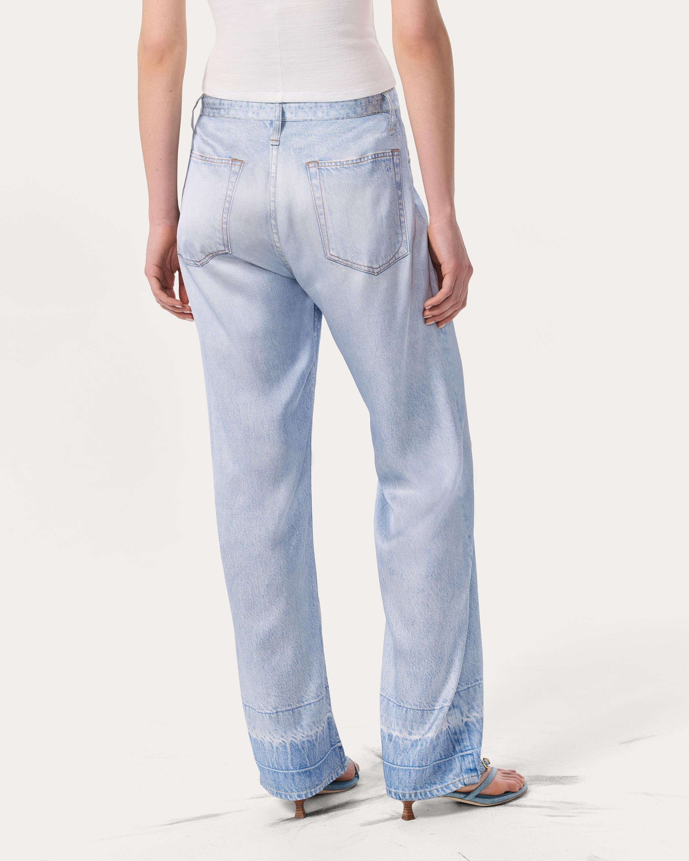 Miramar Phoebe Beach Pants
Liquid Satin - 6