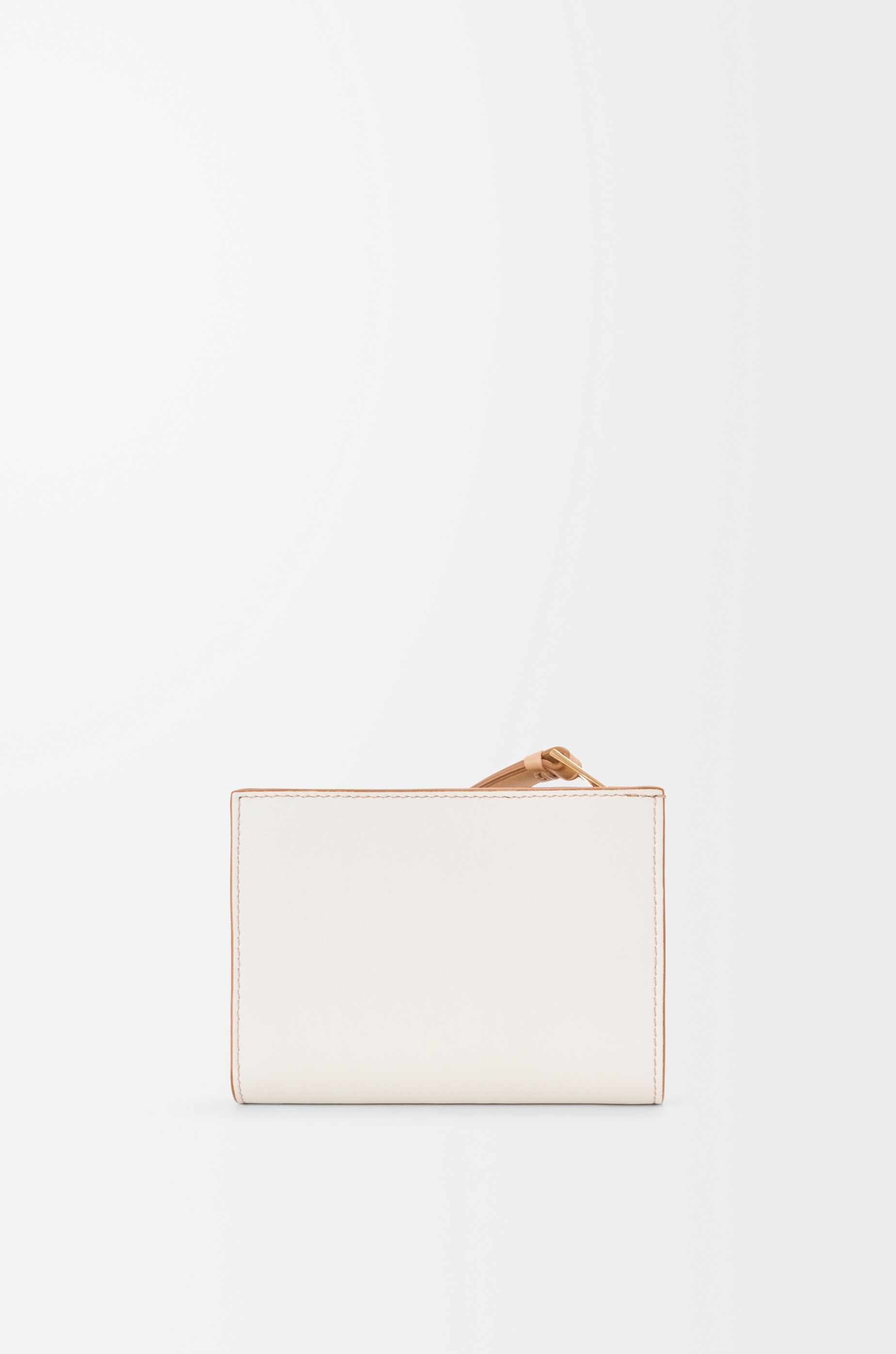 Puzzle compact wallet in classic calfskin - 4