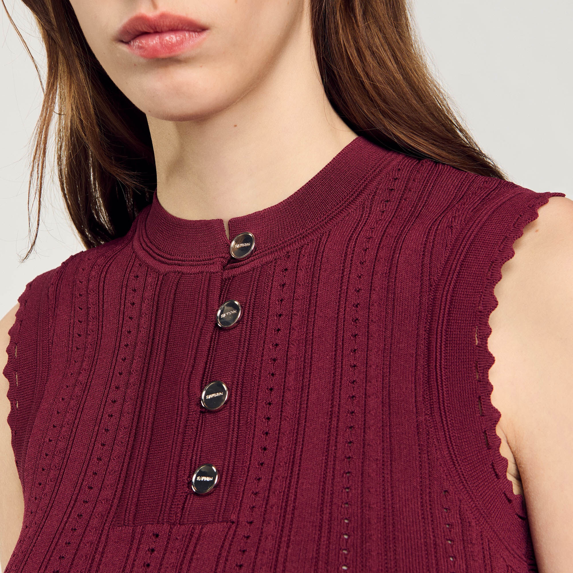 SLEEVELESS SHORT SWEATER - 4