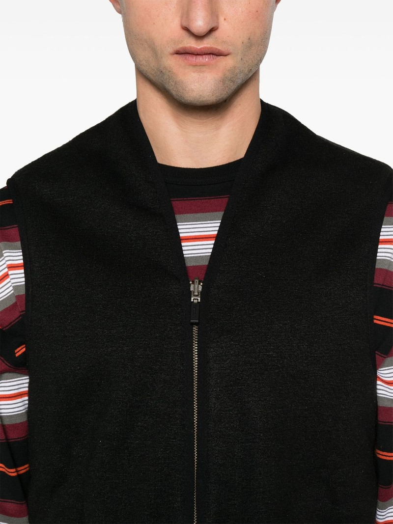 reversible gilet 5