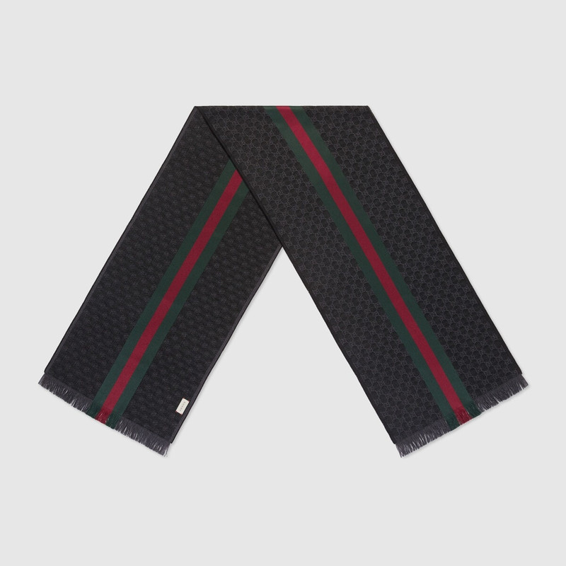 GUCCI GG jacquard knitted scarf with Web outlook