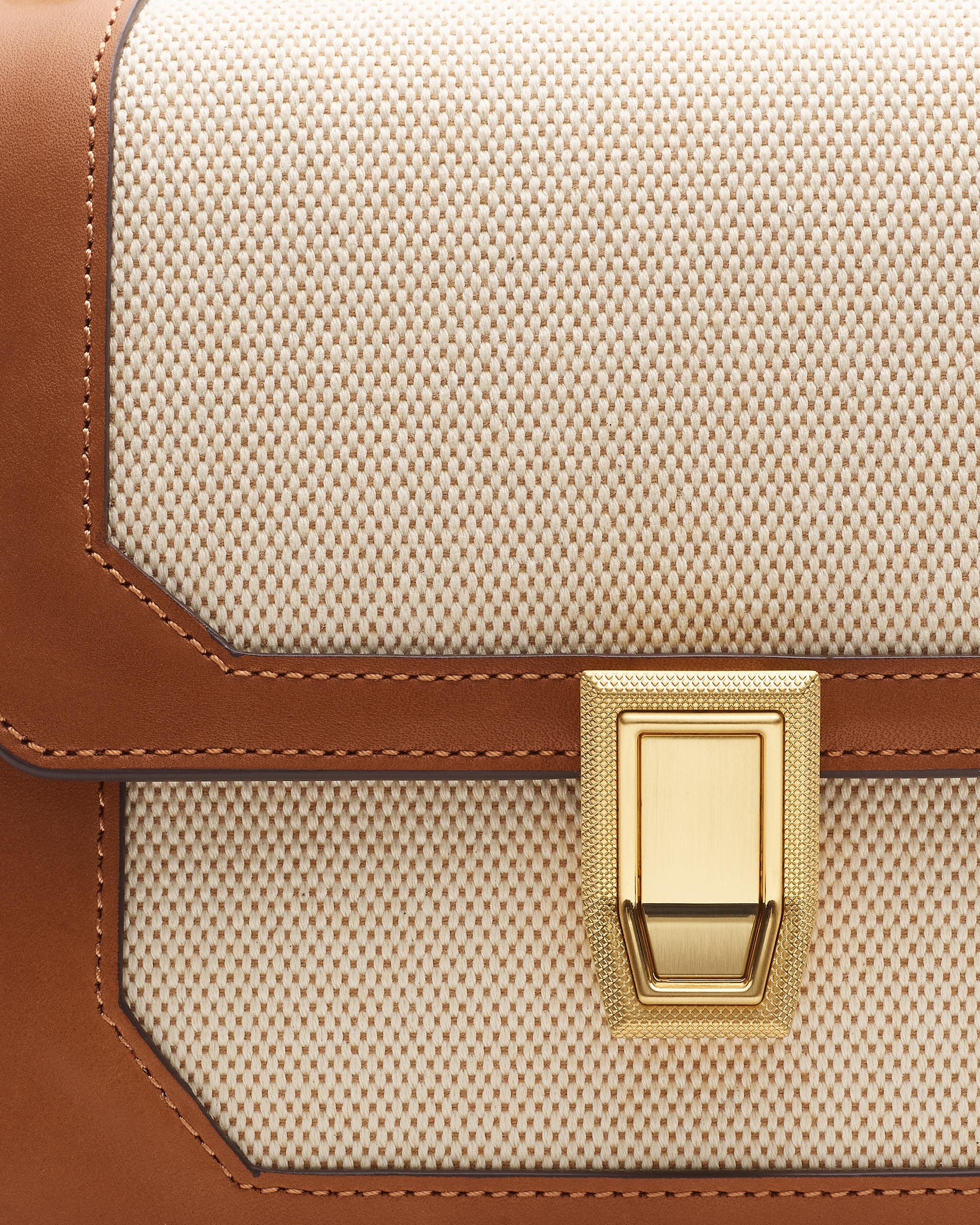 Max Crossbody Bag - Leather
Small Crossbody Bag - 5