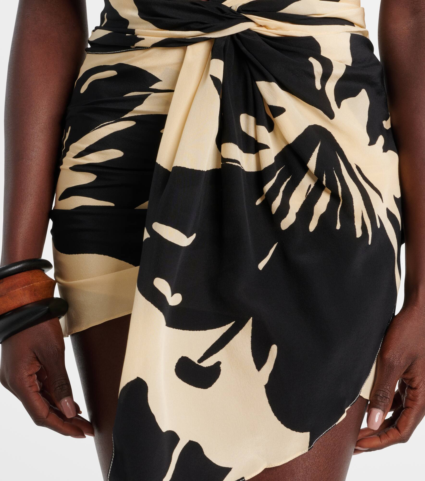 Halterneck floral silk minidress - 5