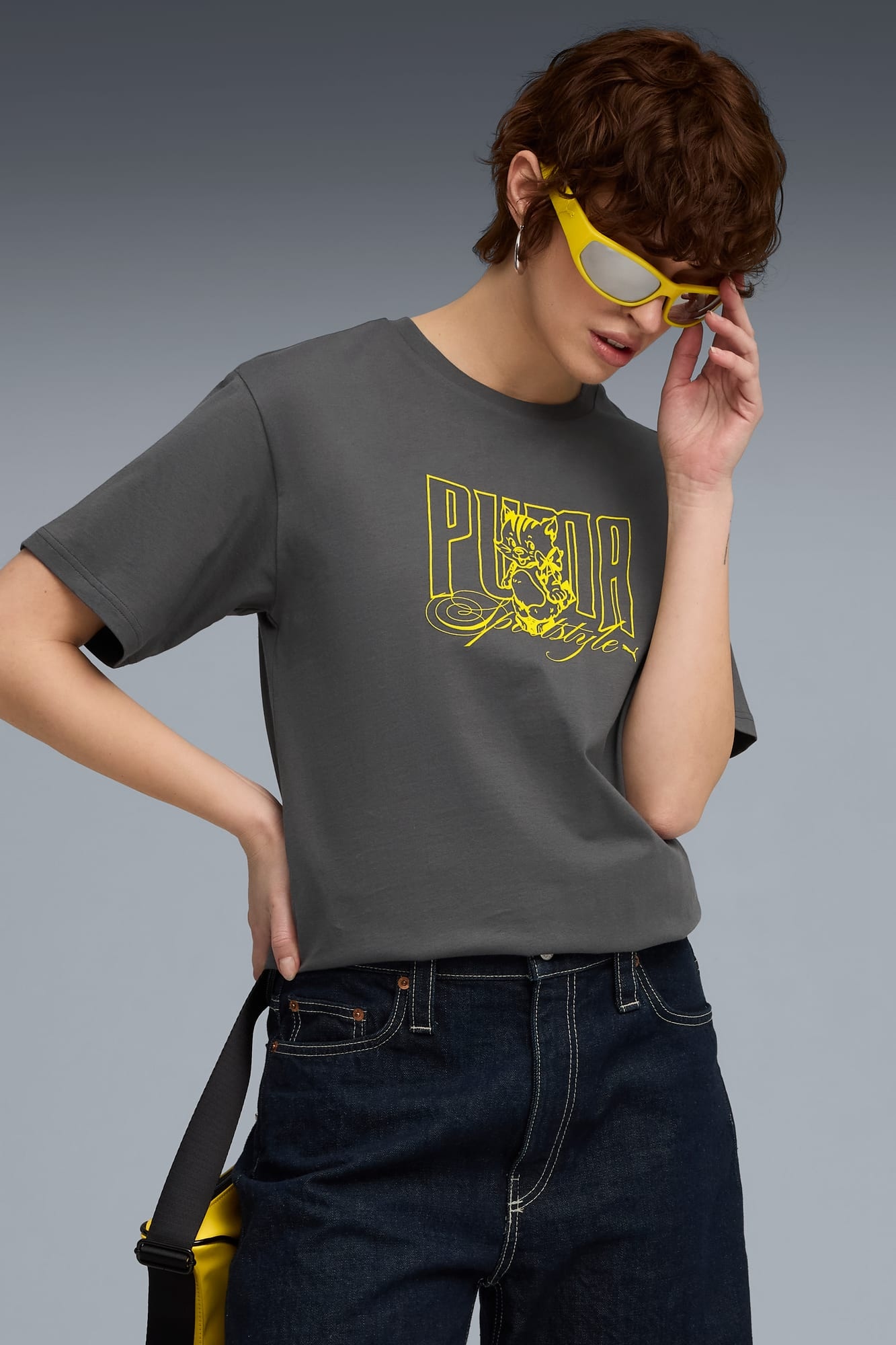 Graphic Tee Women - 3