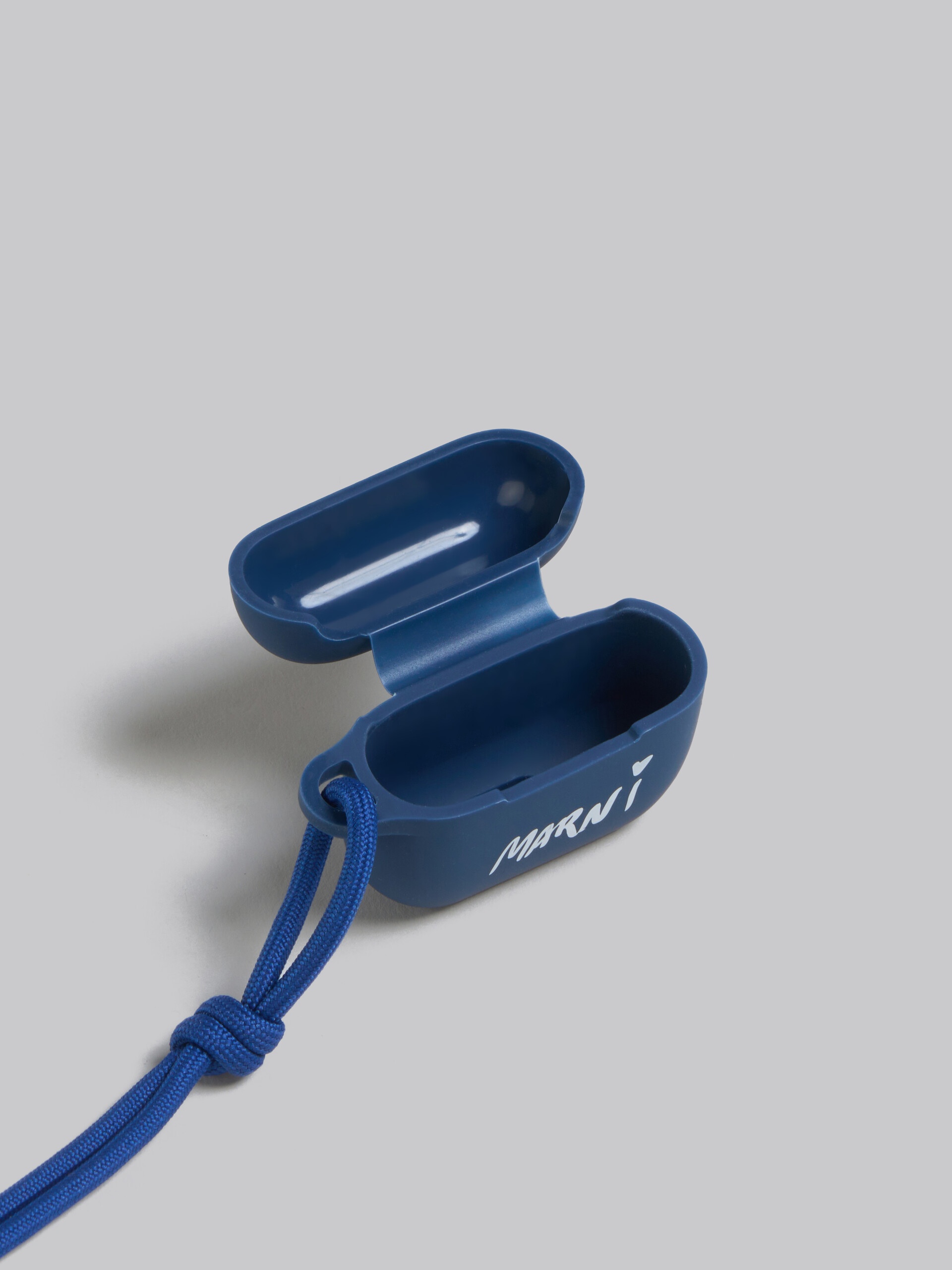 BLUE GUMMY AIRPODS CASE - 3