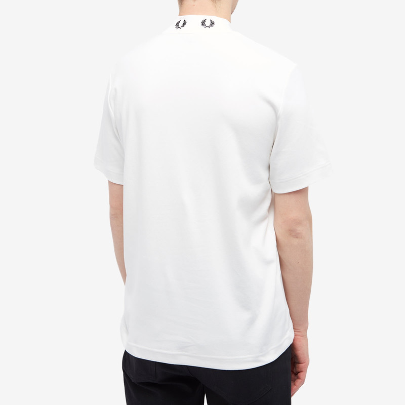 Fred Perry Laurel Wreath High Neck T-Shirt 3