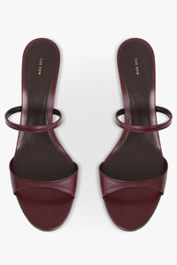 サンダル・ミュール THE ROW 'Vika' sandals Orange Vika Ankle Strap Kitten Heel Red in Leather – The Row