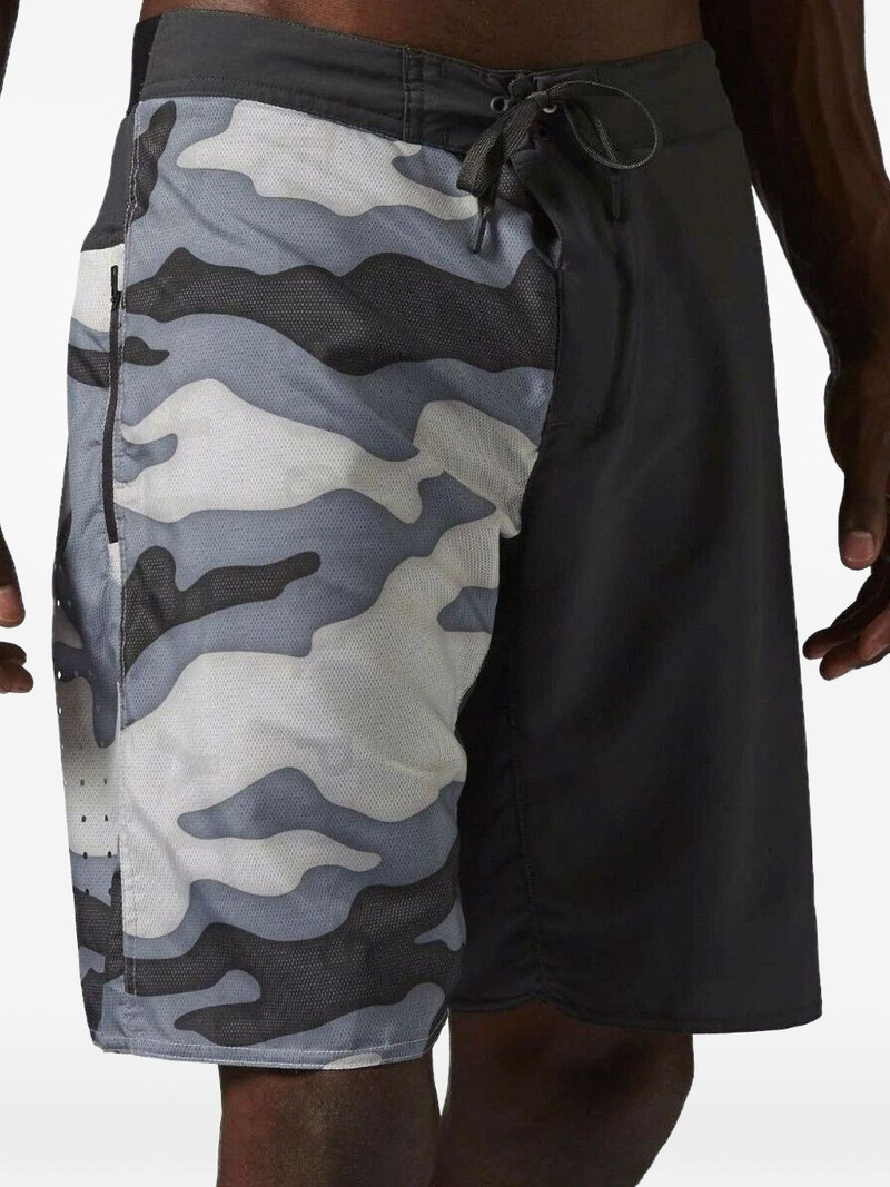 One Series 2in1 camouflage track shorts 1