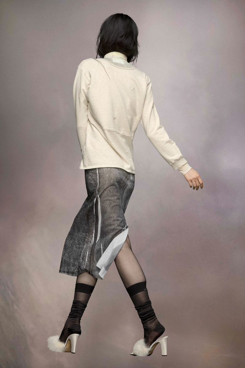 Invitation sweatshirt 4