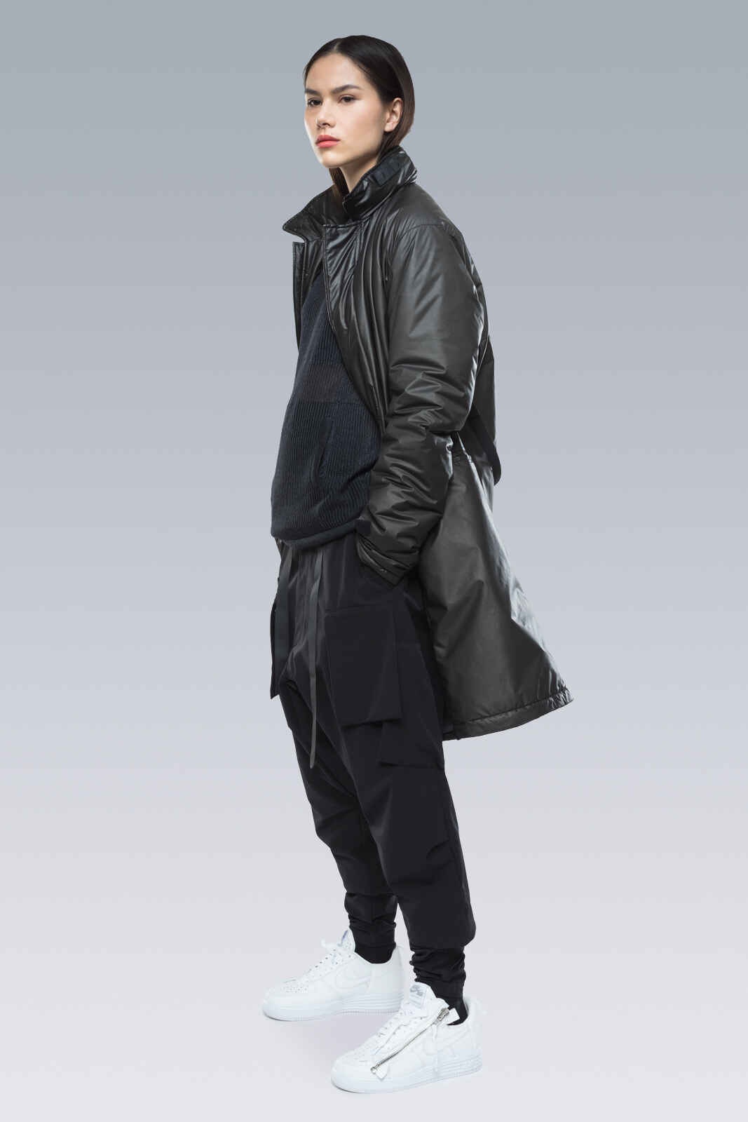 J46-FO 2L Gore-Tex Infinium™ Climashield® Coat Black - 45