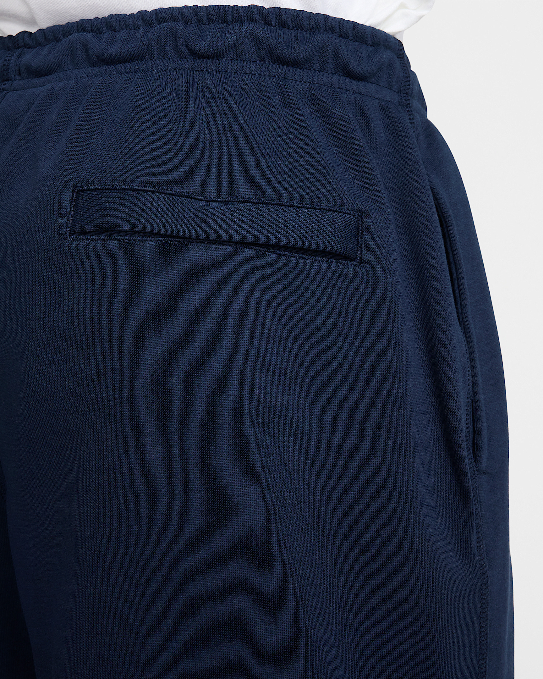 Nike Club Men's French Terry Flow Shorts - 6