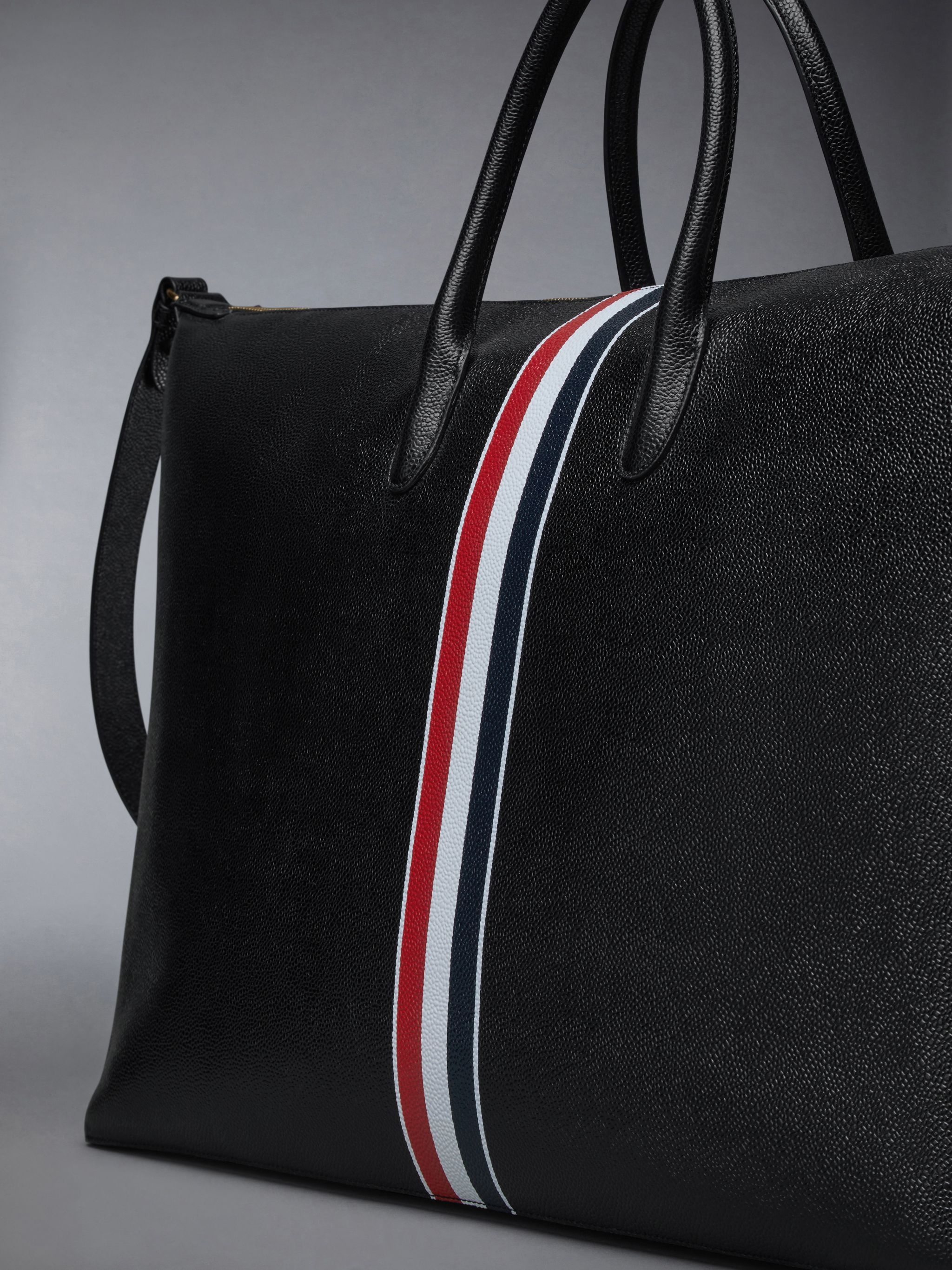 Pebble Grain Duffle Bag - 6