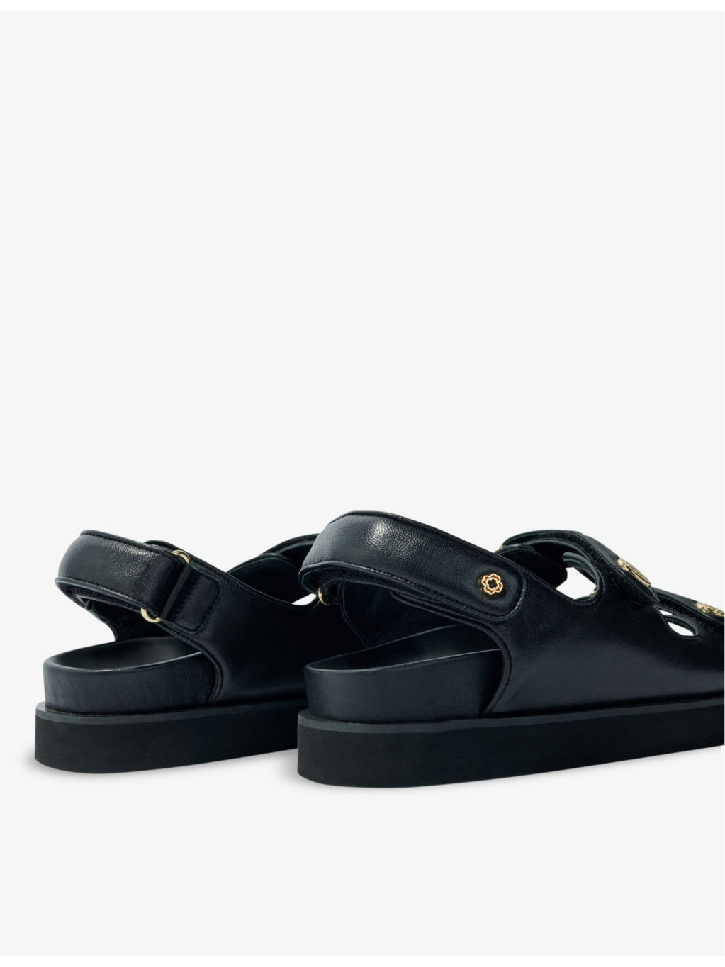 Clover-embellished flat leather sandals - 4