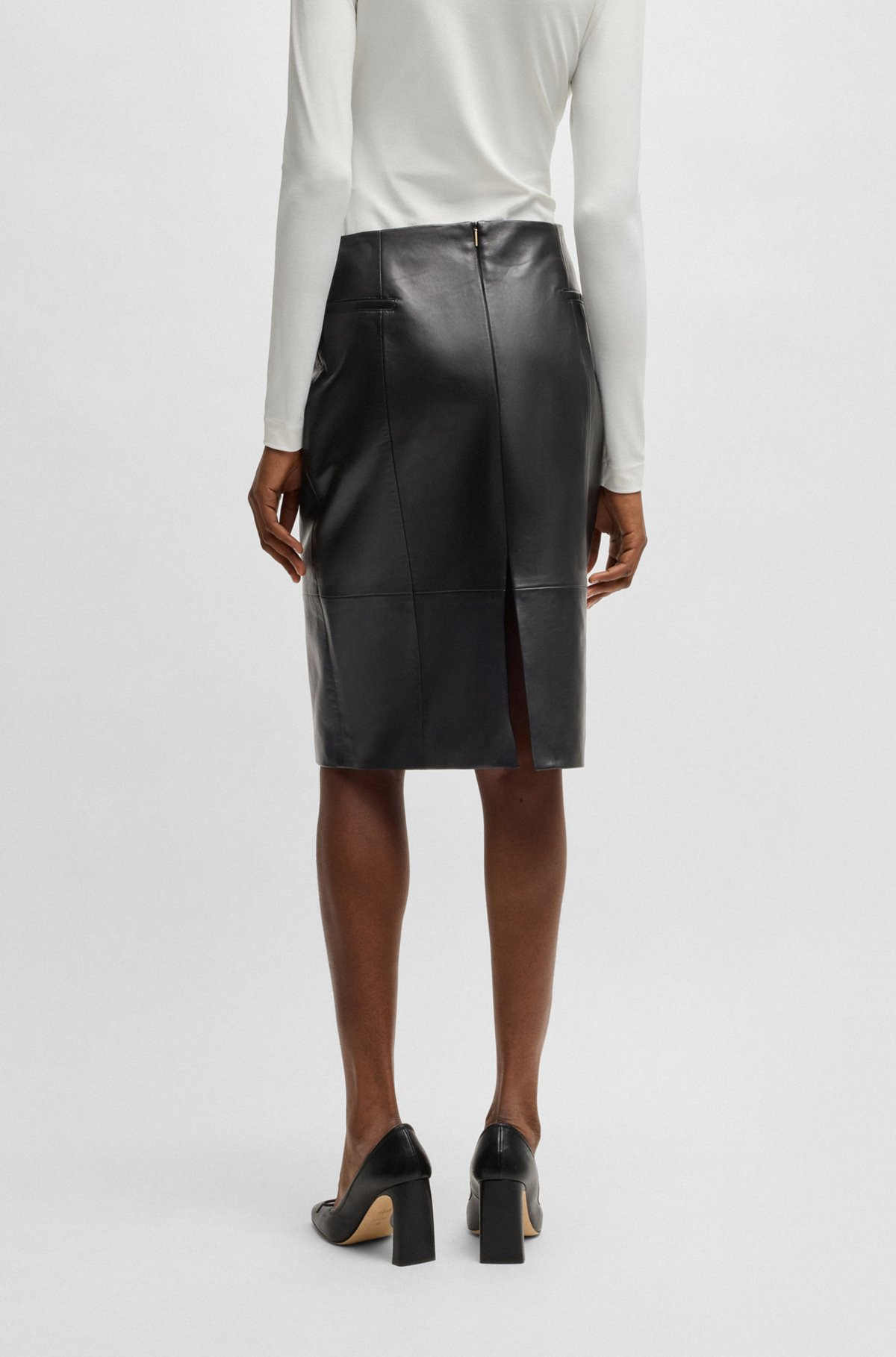 PENCIL SKIRT IN LUSTROUS LEATHER - 4