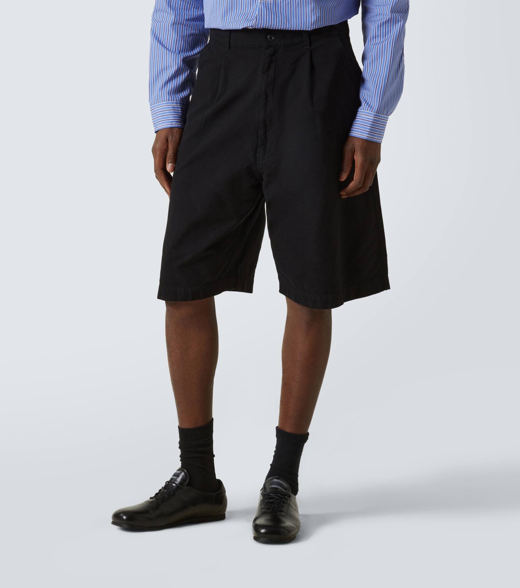 Pleated high-rise shorts - 3