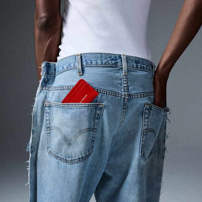 Christian Louboutin The Card Holder outlook