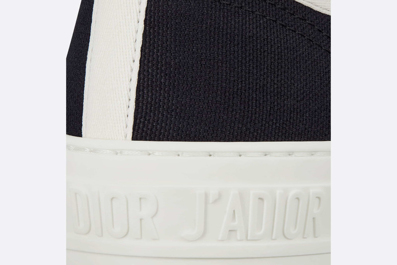 Dior Walk'n'Dior Sneaker outlook