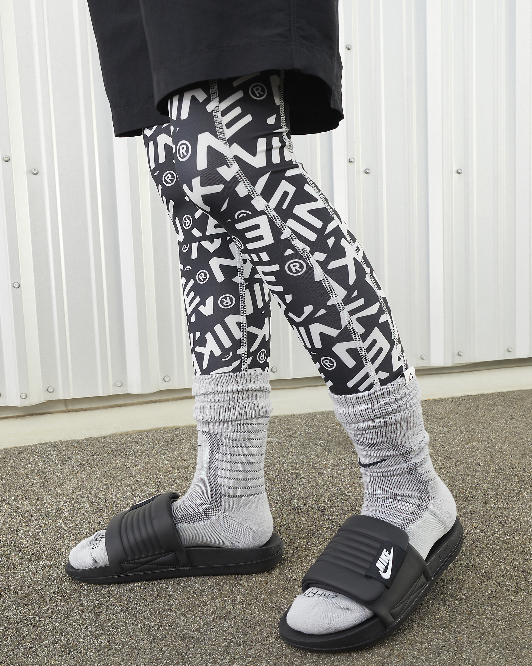 Nike Offcourt Adjust Women's Slides - 8