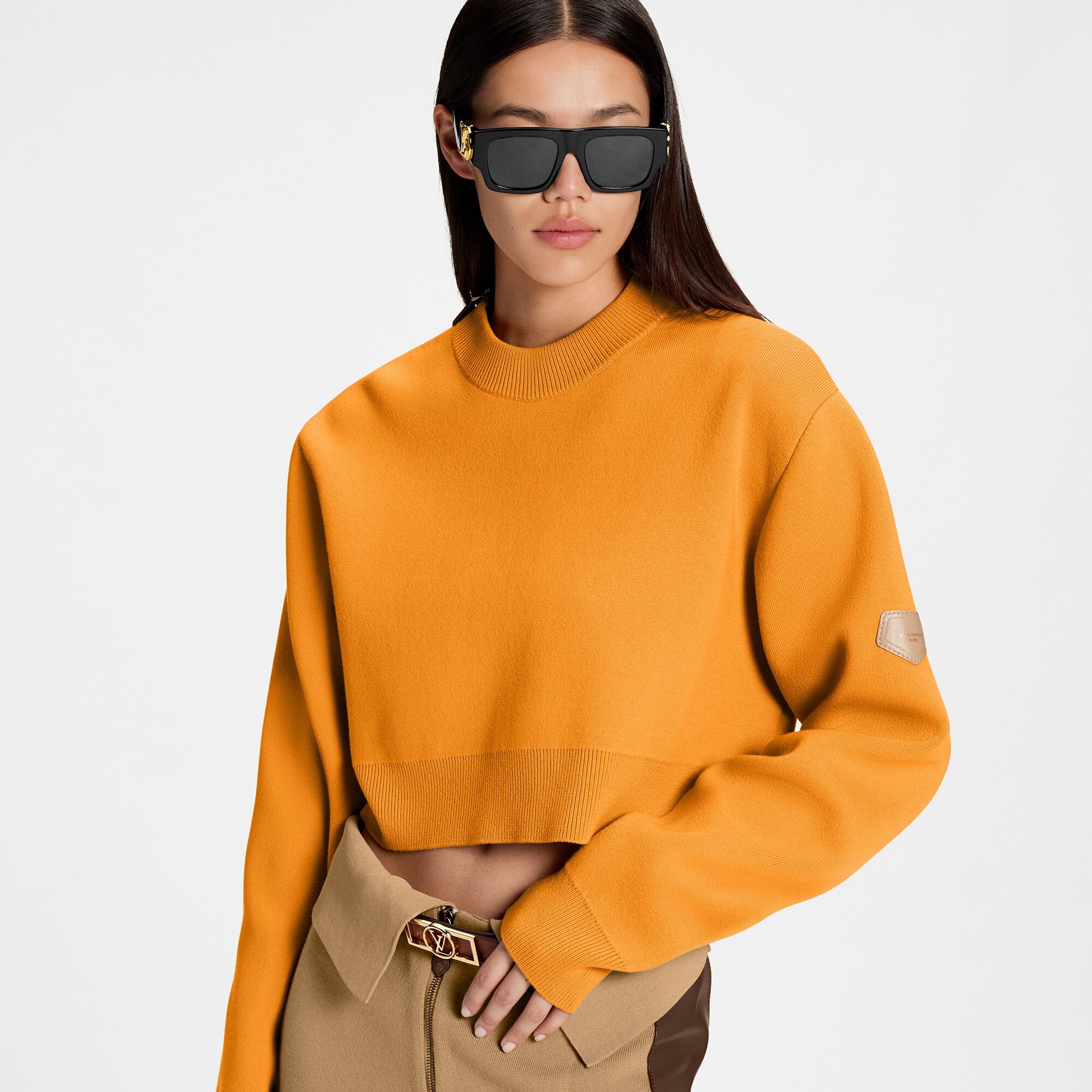 Monogram Trim Open Sleeve Cropped Pullover - 4