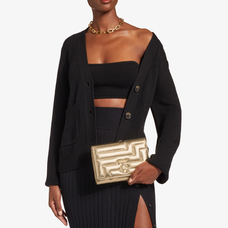 JIMMY CHOO Varenne Avenue Clutch
Gold Avenue Metallic Nappa Leather Clutch Bag with Light Gold JC Emblem outlook