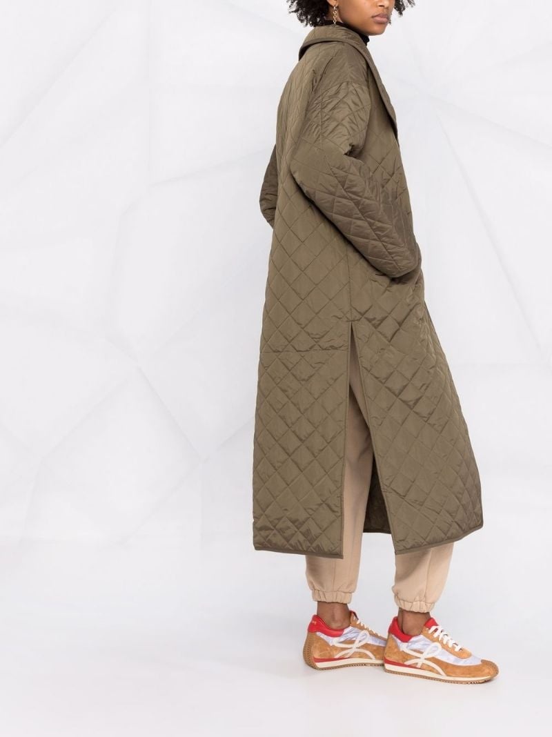 diamond-quilted recycled-polyester coat - 4