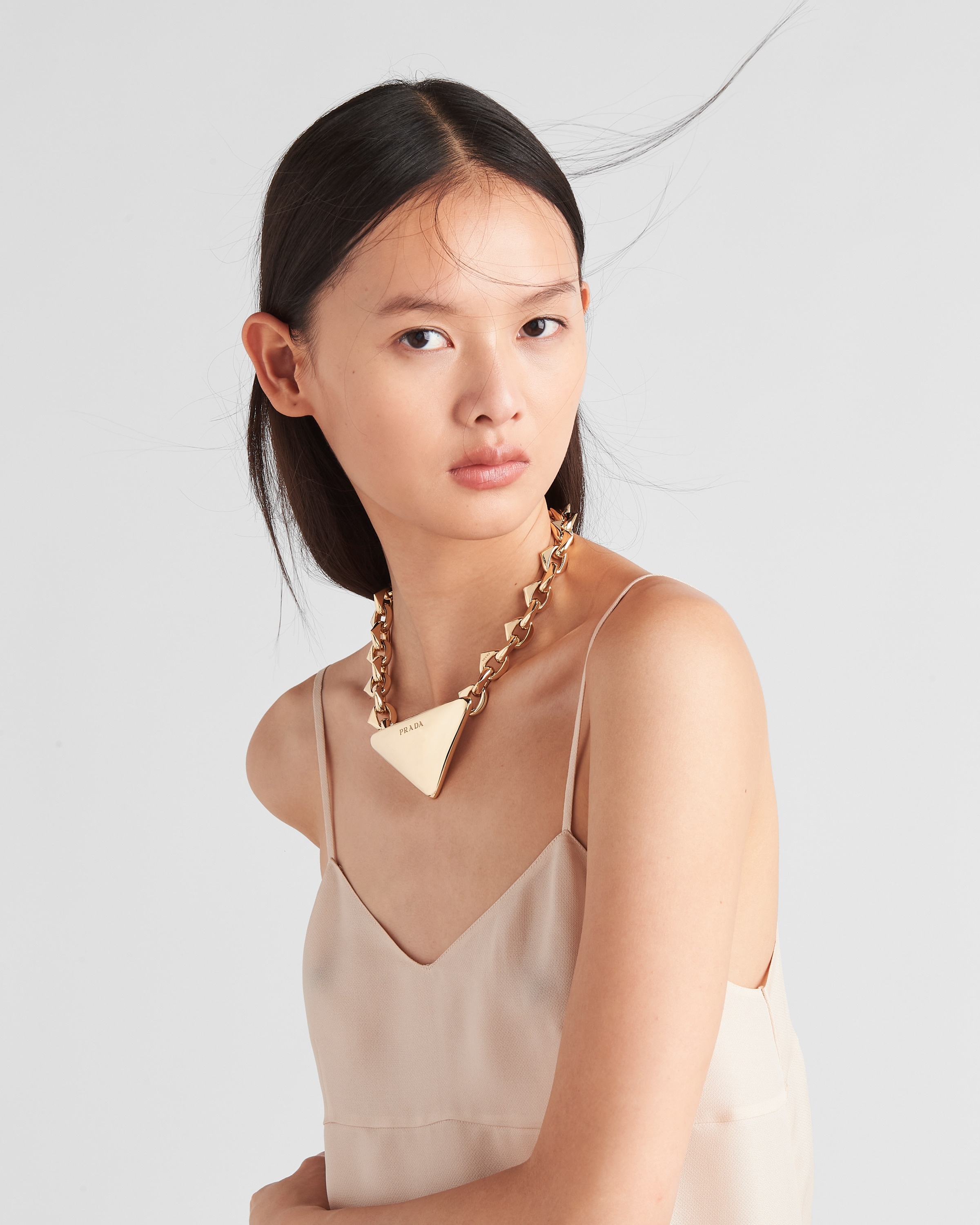 Eternal Gold large pendant necklace in yellow gold - 5
