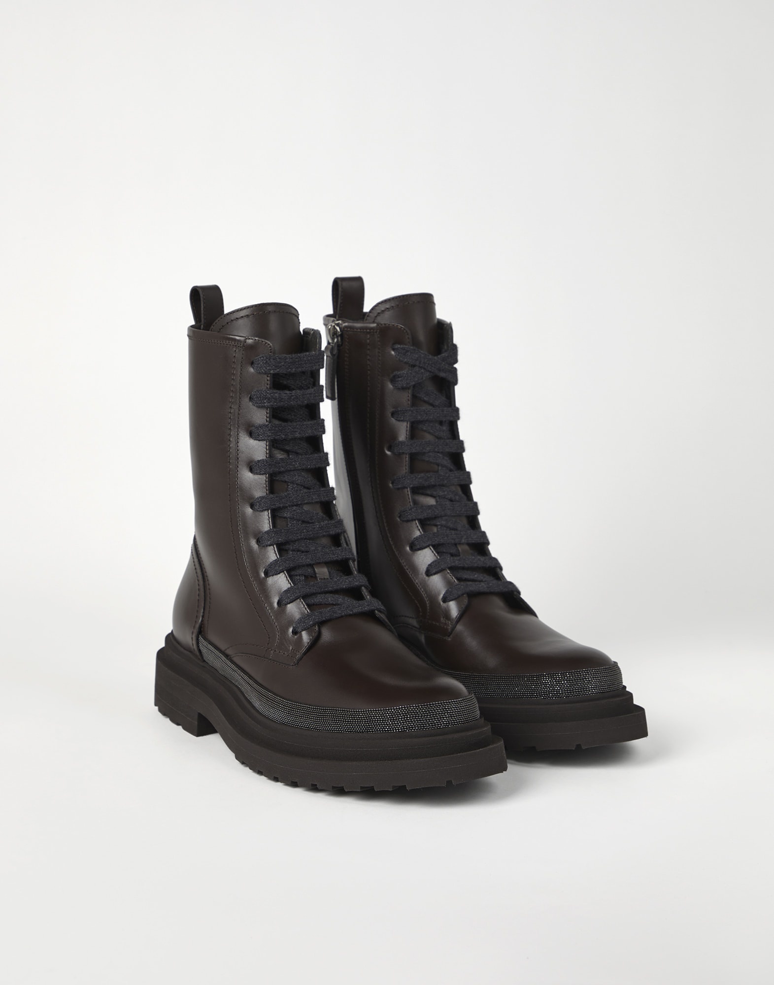 Matte calfskin boots with precious contour - 1