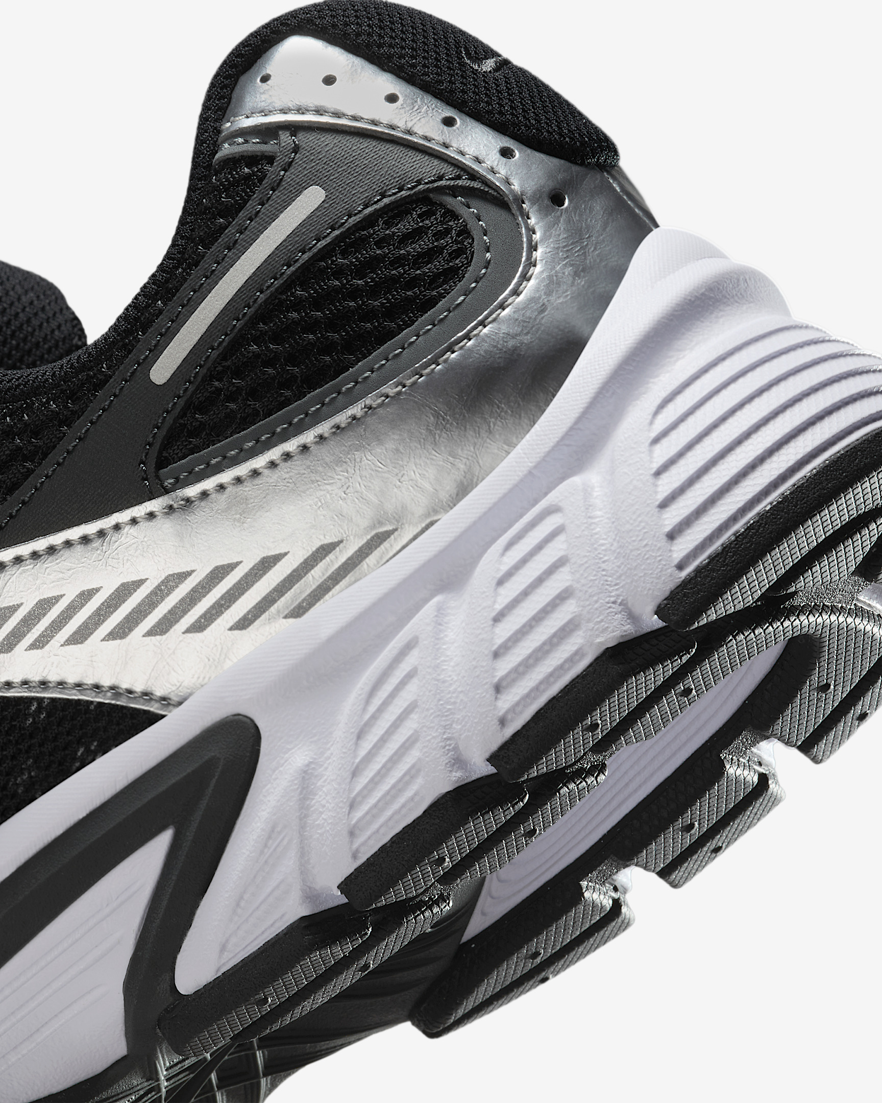 Nike V5 RNR Men's Shoes - 8