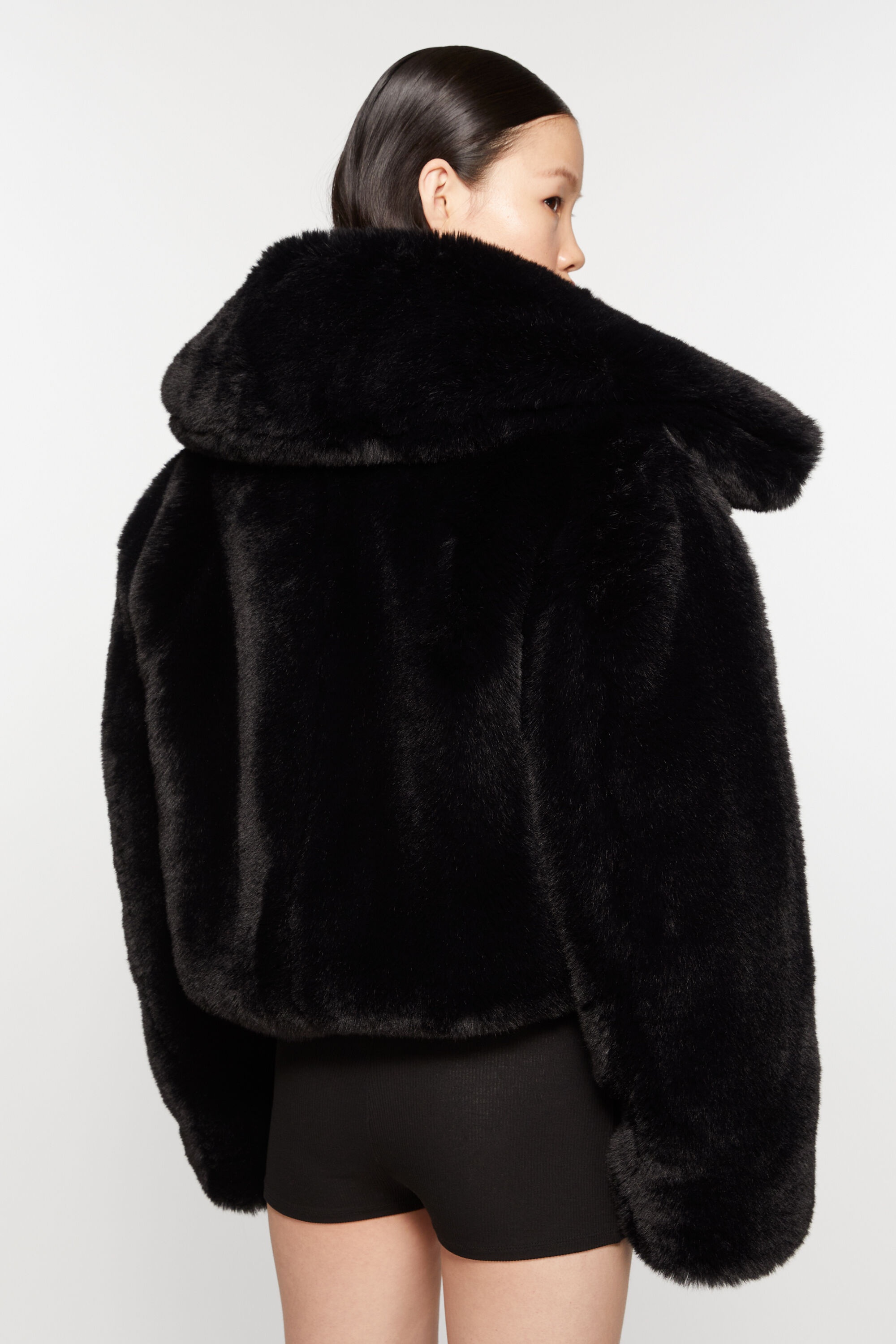 Fluffy jacket - Black - 4