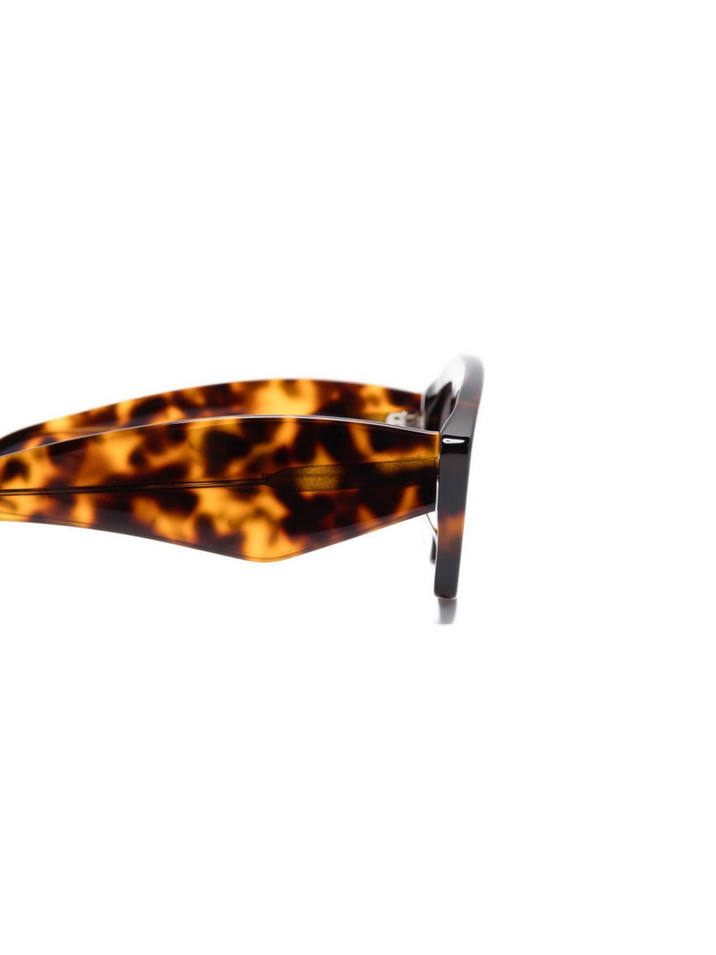 tortoiseshell-effect sunglasses 3