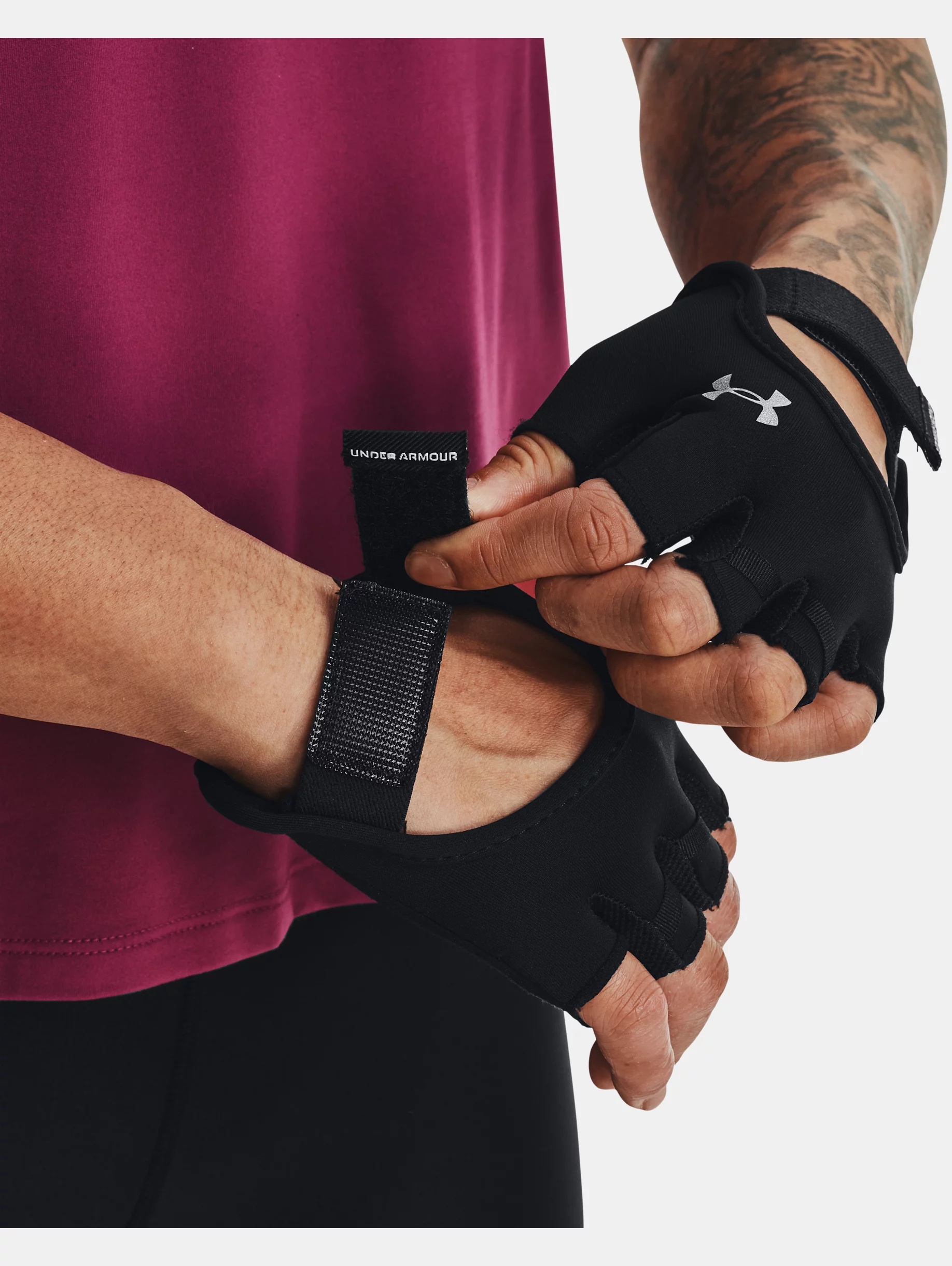 Women's UA Training Gloves - 3