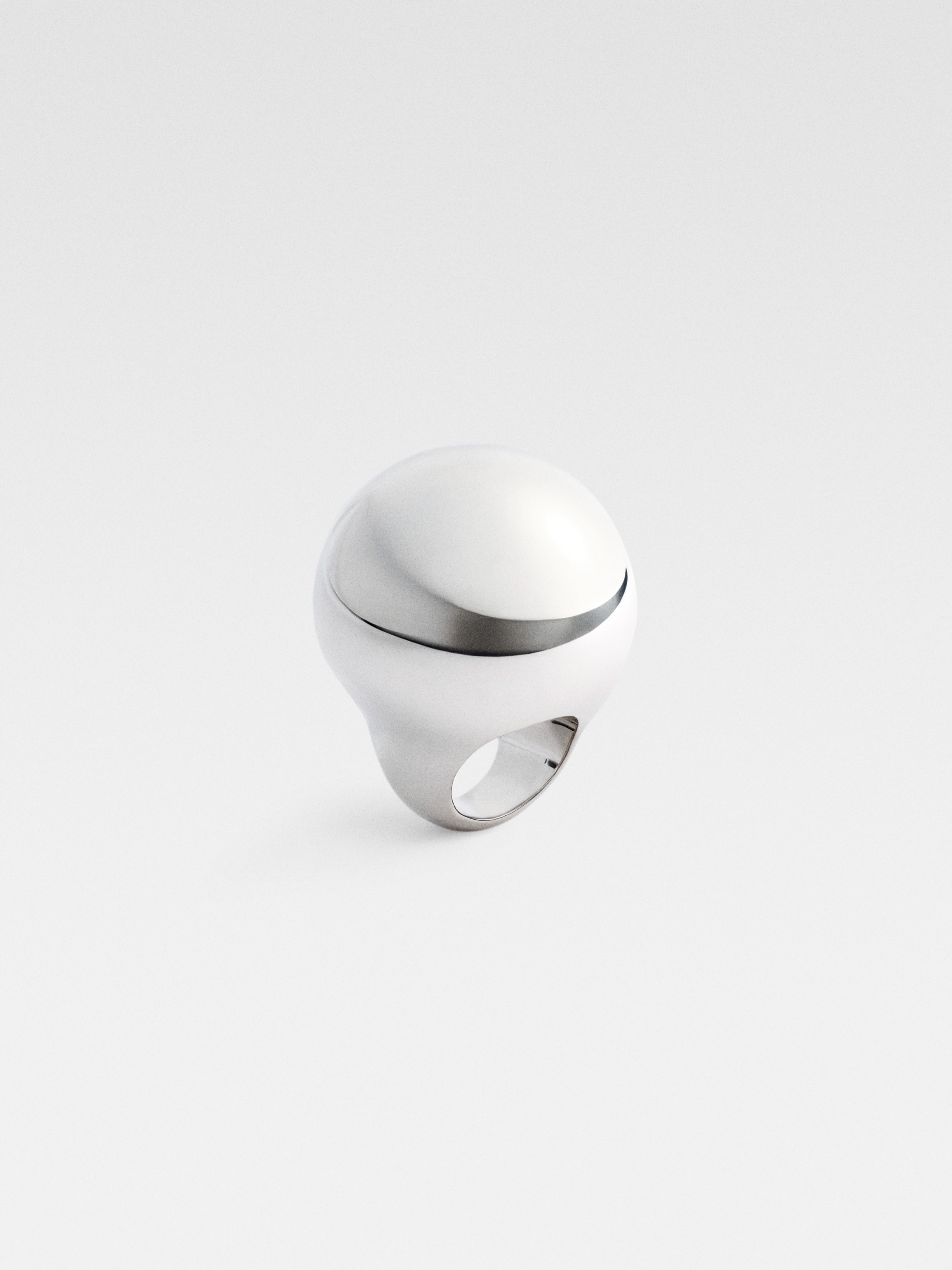 The Salon ring - 2