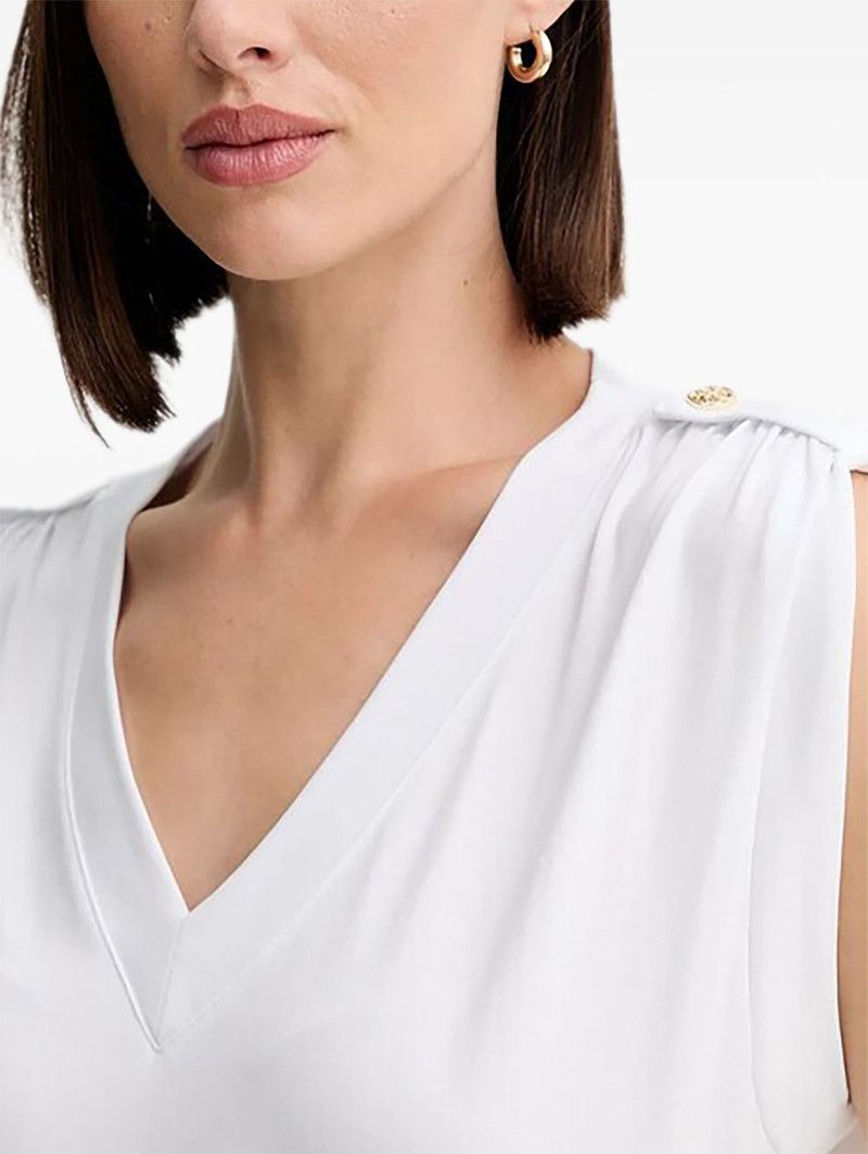 V-neck tank top 4