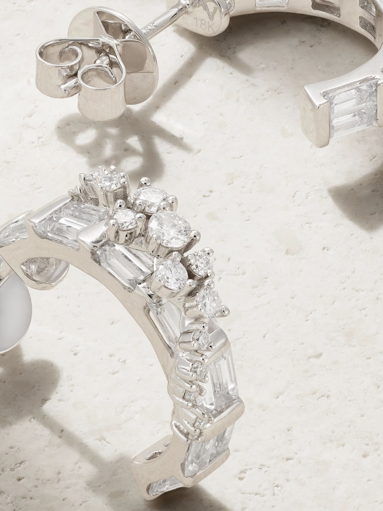 Scatter 18-karat white gold, diamond and sapphire hoop earrings Gold - 3