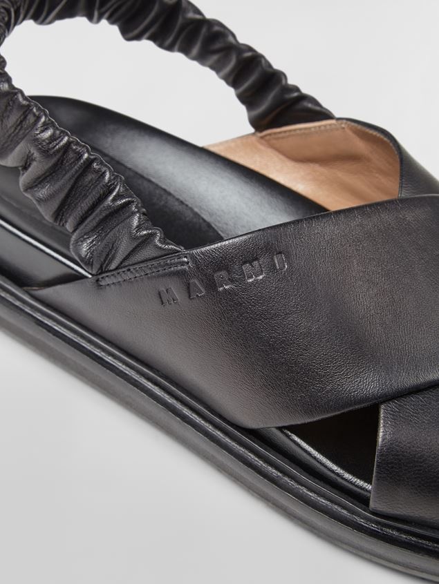 CRISS-CROSS FUSSBETT IN BLACK NAPPA LEATHER WITH STRETCH SLINGBACK - 5