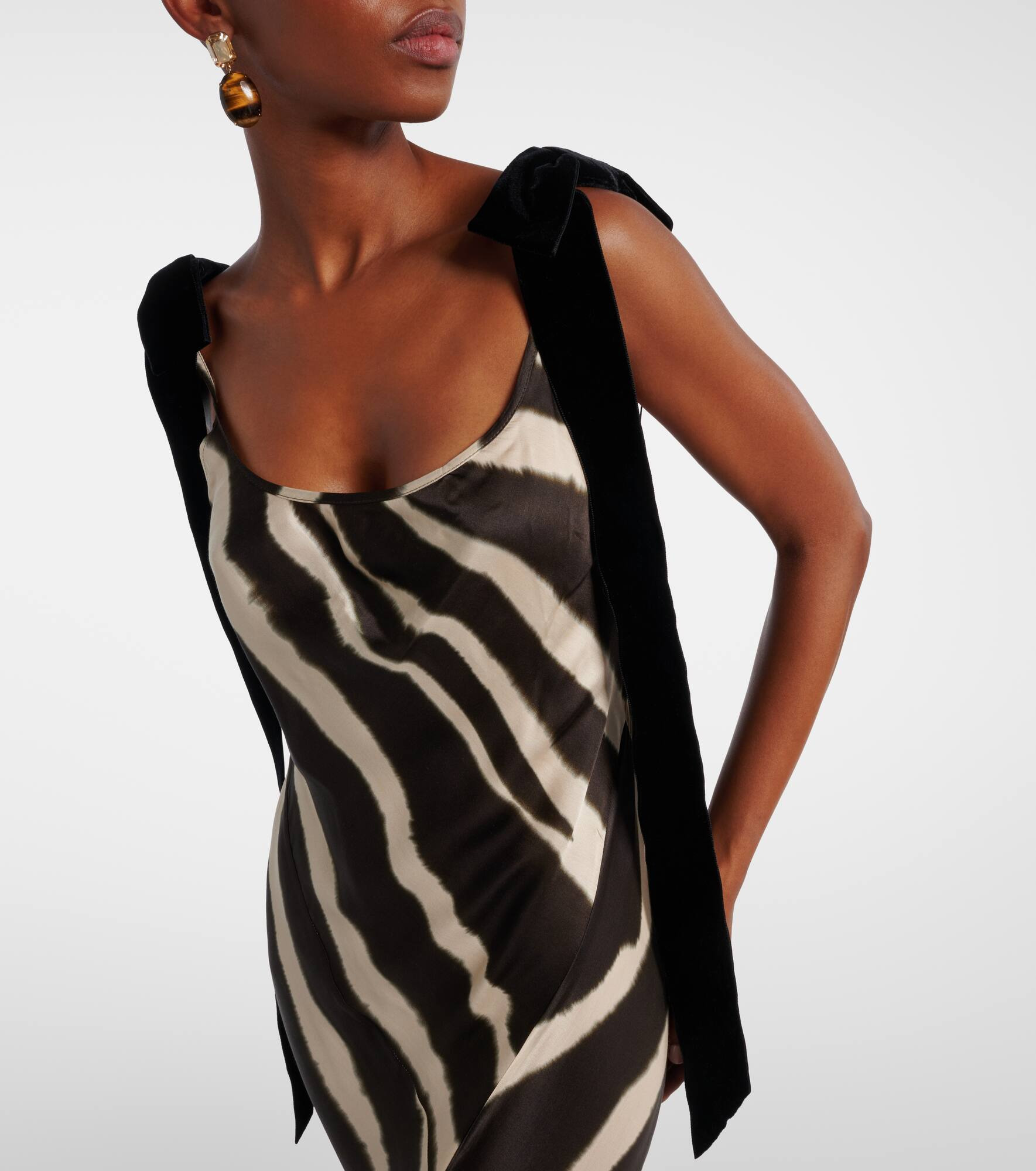 Zebra-print satin gown - 4