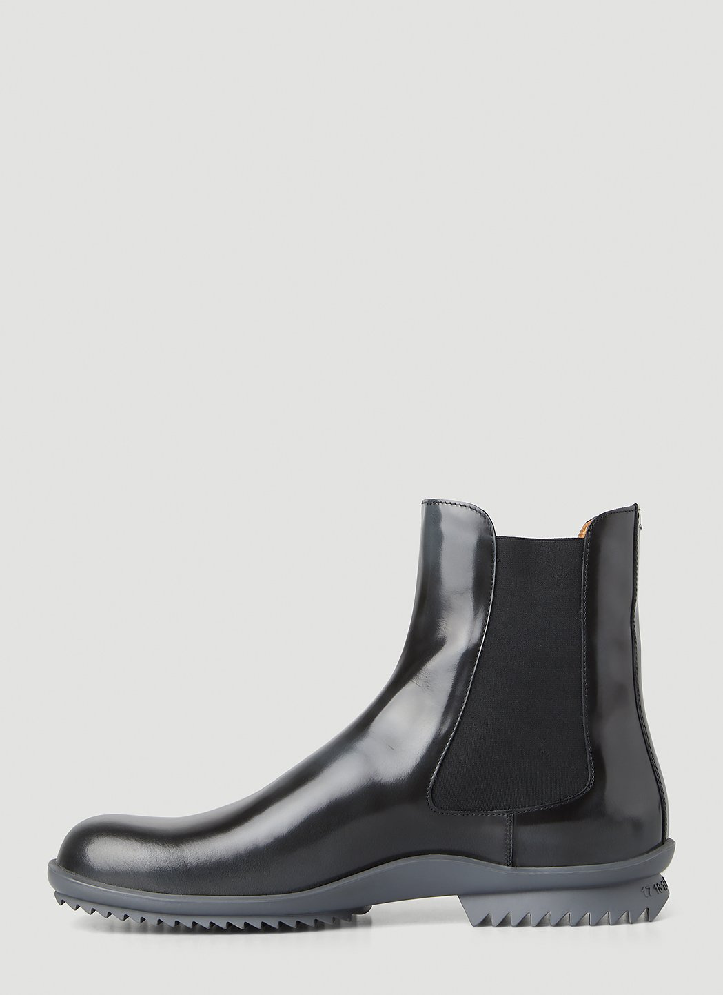 Maison Margiela Men Brushed Chelsea Boots - 3