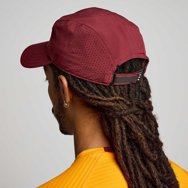 Saucony Outpace Hat outlook