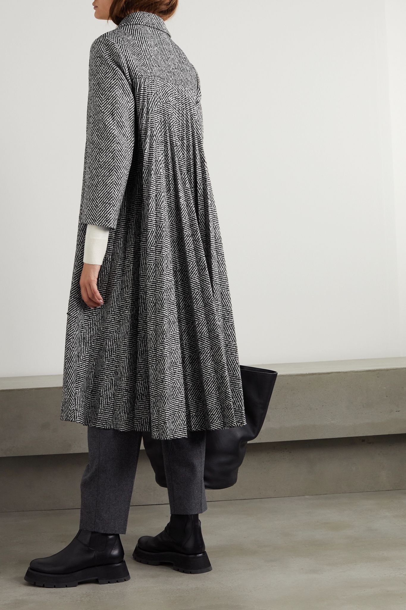 Pleated herringbone tweed coat - 4