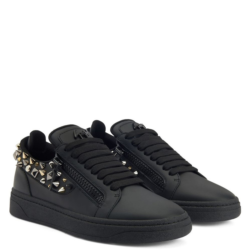 Giuseppe Zanotti Gz94 outlook