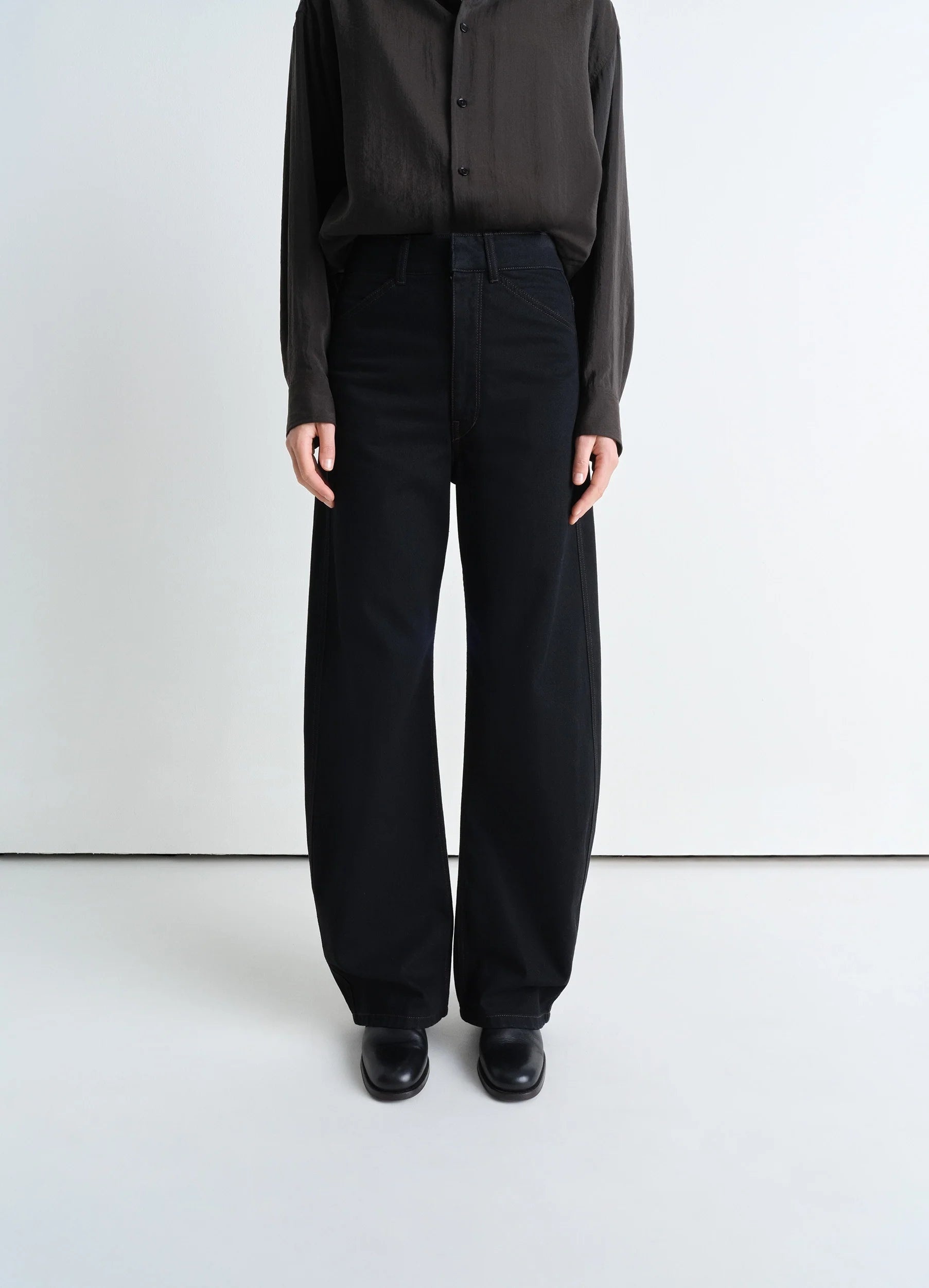 HIGH WAISTED CURVED PANTS - 5