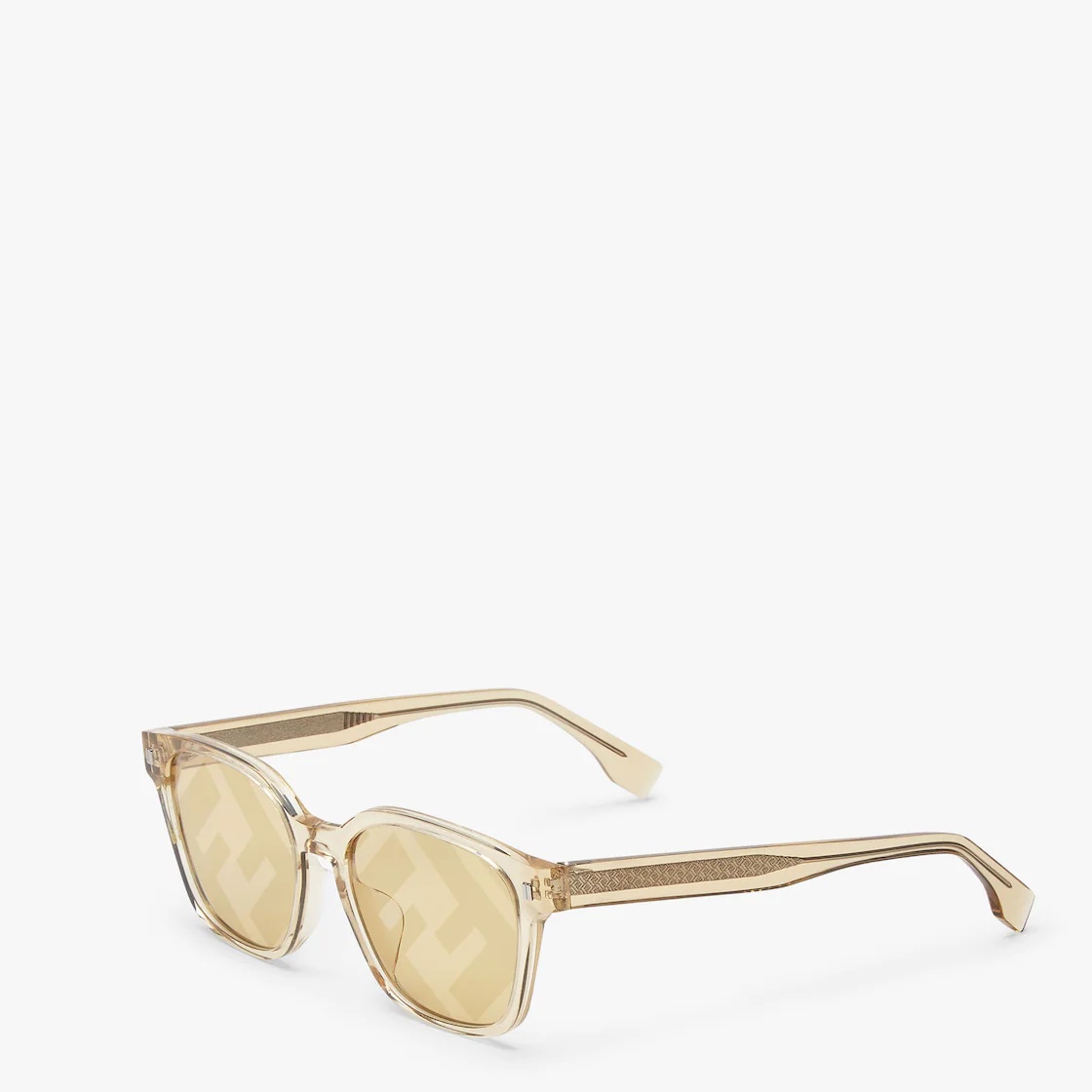 Square frames in transparent yellow acetate with exclusive metal Pequin rivets on the front. Temples - 2