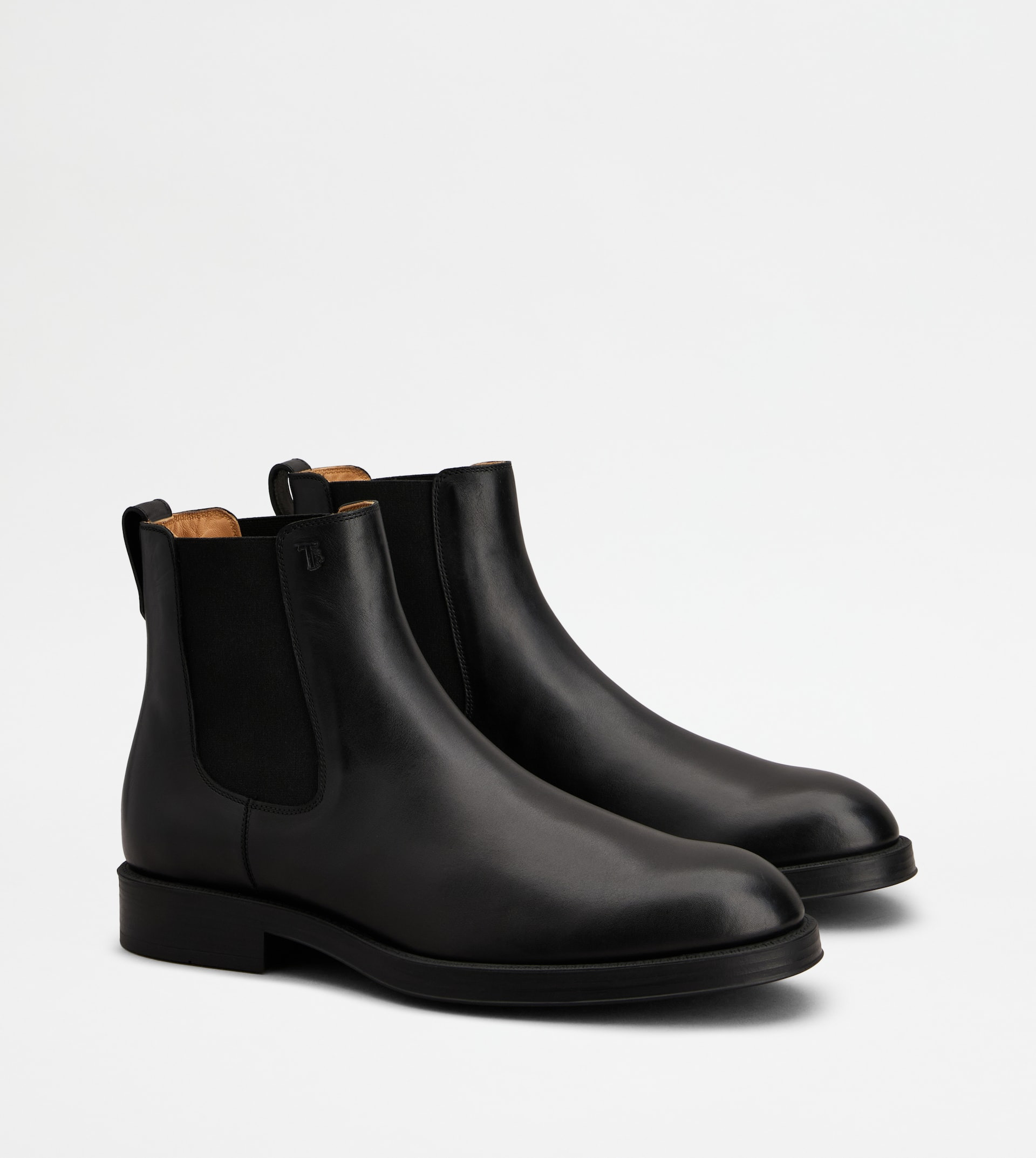 CHELSEA ANKLE BOOTS IN LEATHER - BLACK - 2