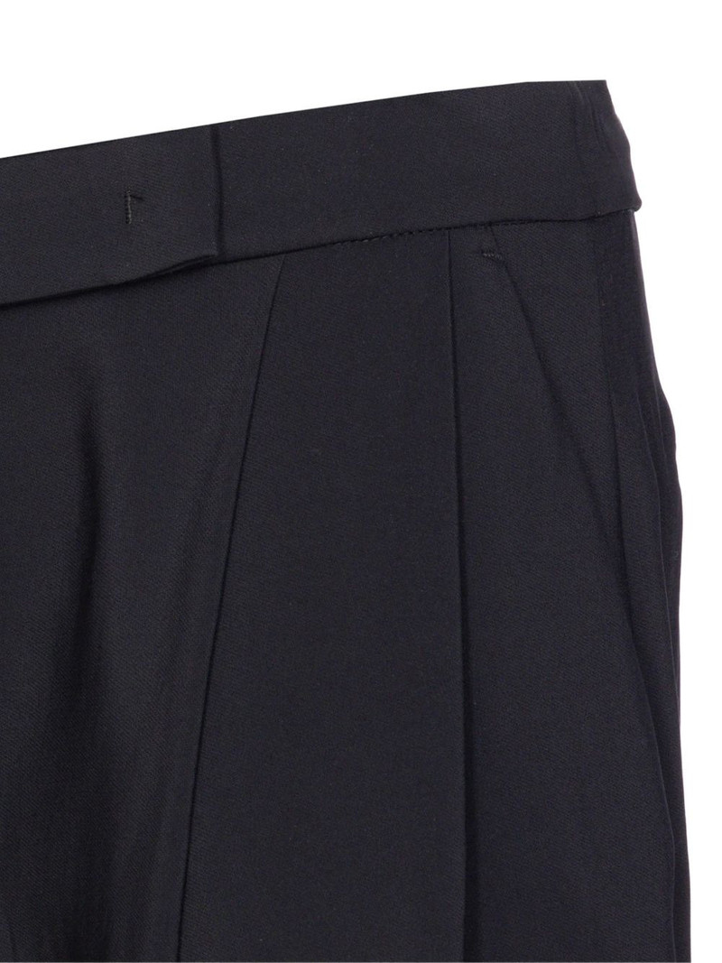 pleated trousers 3