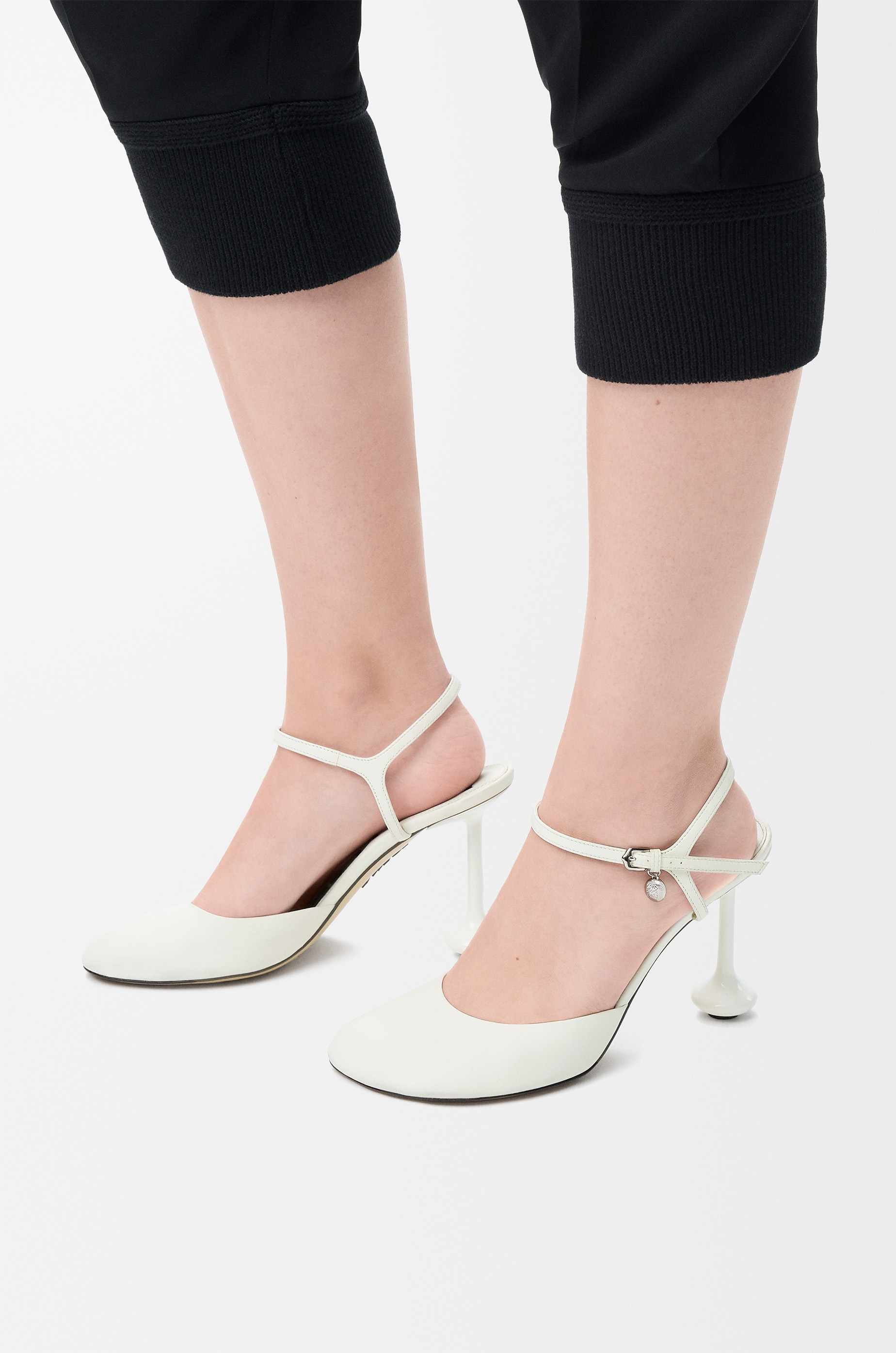 Toy ankle strap pump in lambskin - 2