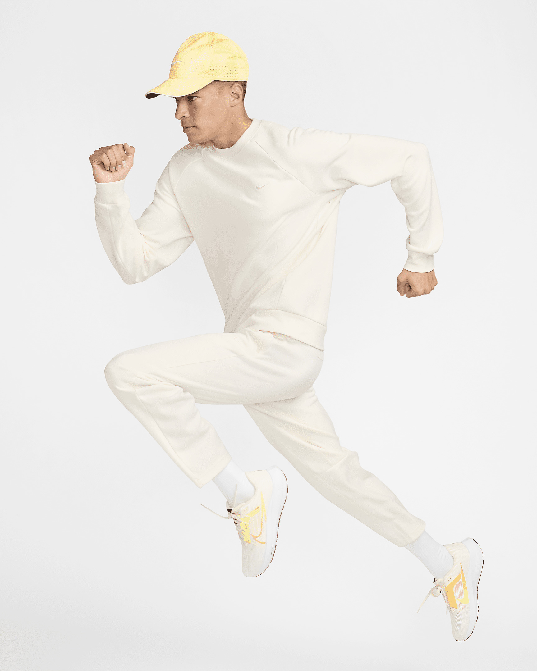 Nike Primary Men's Dri-FIT UV Versatile Crew - 8